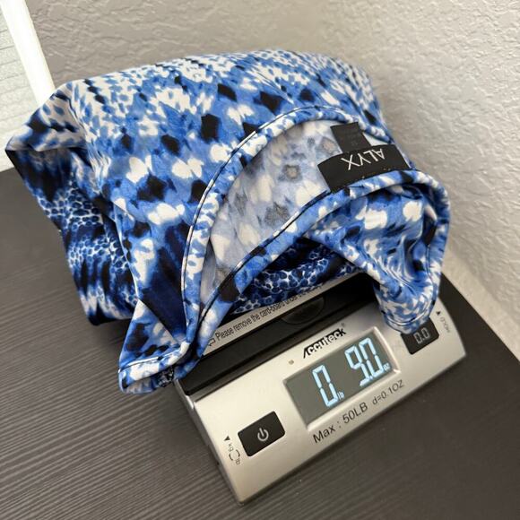 Alyx Blue Short Sleeve Cold Shoulder Geometric Pattern Pullover Blouse Size 1X - Picture 8 of 8